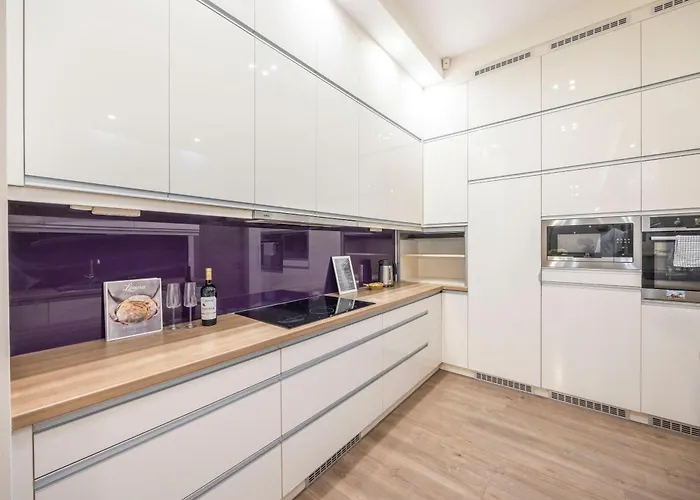Exclusive N' Grand Center With 5 Bedrms * بودابست