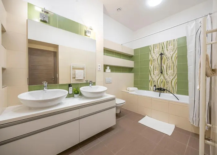 شقة Exclusive N' Grand Center With 5 Bedrms بودابست