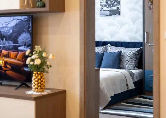 شقة Exclusive N' Grand Center With 5 Bedrms